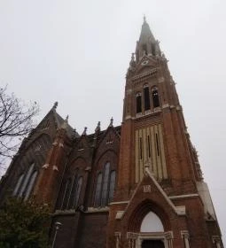 Rózsafüzér Királynéja Plébániatemplom