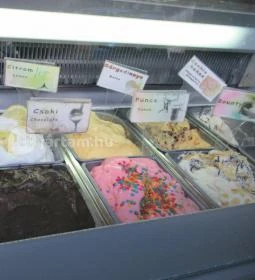 Rozsmann Cukrászda & Kávézó