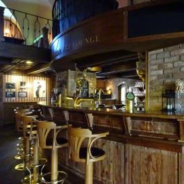 Rubra Art Lounge Vác - Külső kép