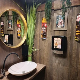 Rumpus Tiki Bar Budapest - Mosdó