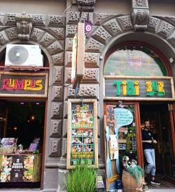 Rumpus Tiki Bar