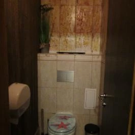 Rumpus Tiki Bar Budapest - Mosdó