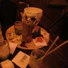 Rumpus Tiki Bar Budapest - Étel/ital