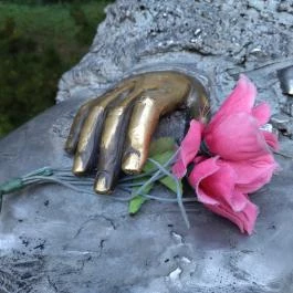 Ruttkai Éva szobra Budapest - Egyéb