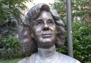 Ruttkai Éva szobra Budapest