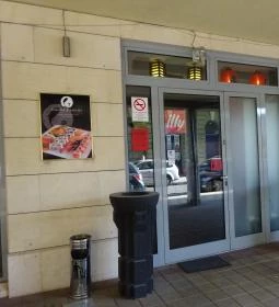 Sakana & Sakura Sushi Bar