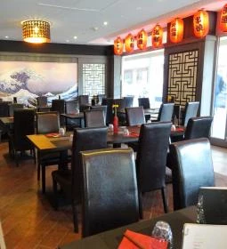 Sakana & Sakura Sushi Bar