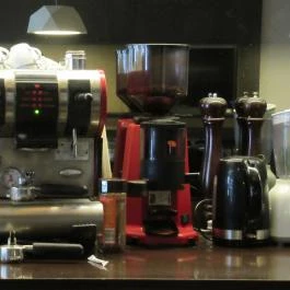 Salaam Bombay, Budapest - Egyéb