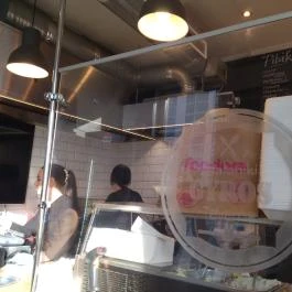 Saloniki Gyros Taverna Budapest - Belső