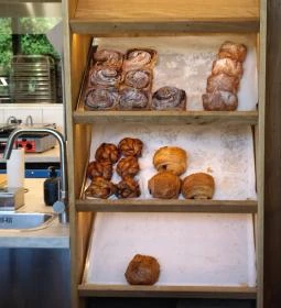 SALT Bakery - Tárogató út