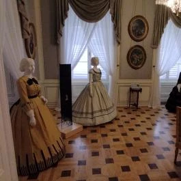 Sándor-Metternich-kastély Bajna - Egyéb