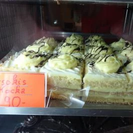 Sárai Cukrászda, Budapest - Étel/ital