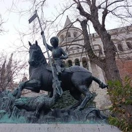 Sárkányölő Szent György szobra Budapest - Egyéb