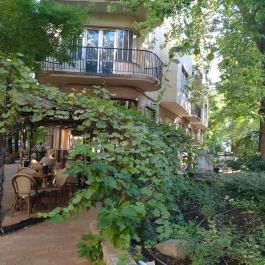 Sarki Fűszeres, Budapest - Külső kép