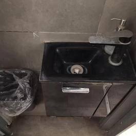 Sarki Fűszeres, Budapest - Mosdó