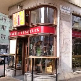 Sarki Fűszeres, Budapest - Külső kép