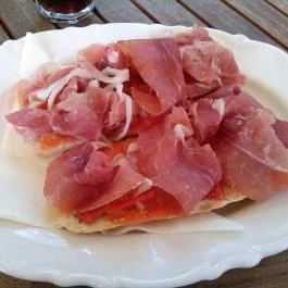 Sarki Fűszeres, Budapest - Étel/ital