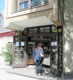 Sárvári Cukrászda