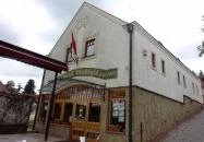 Schieszl Vendéglő és Borház Budakalász