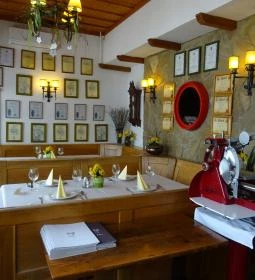 Schieszl Vendéglő és Borház