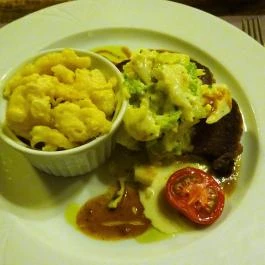 Schieszl Vendéglő és Borház, Budakalász - Étel/ital