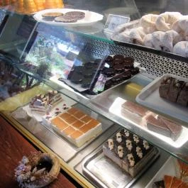 Schmidt Cukrászda Csolnok - Egyéb