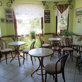 Schmidt Cukrászda Csolnok - Egyéb