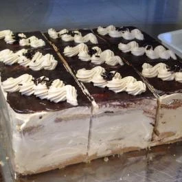 Schmidt Cukrászda Csolnok - Egyéb