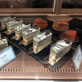 Scruton - Allee Budapest - Étel/ital