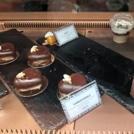 Scruton - Allee Budapest - Étel/ital