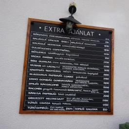 Semmi Extra & Egy Kis Kert Budapest - Étlap/itallap