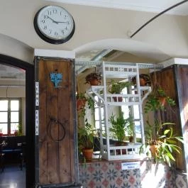 Semmi Extra & Egy Kis Kert Budapest - Külső kép