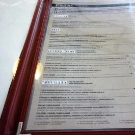 Semmi Extra & Egy Kis Kert Budapest - Étlap/itallap