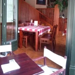 Sercli Söröző & Étterem, Budapest - Belső