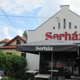 Serház - Kézműves Sörök Boltja Biatorbágy - Külső kép