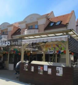 Sétány Kávézó és Palacsintázó