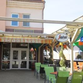 Sétány Kávézó és Palacsintázó, Hajdúszoboszló - Egyéb