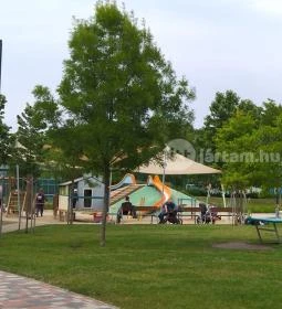 Sétány Kávézó, Pékség & Fagyizó