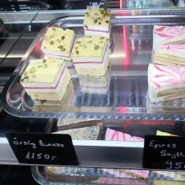 Sétány Kávézó, Pékség & Fagyizó Budapest - Étel/ital