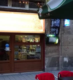 Shakesbeer Bár Söröző