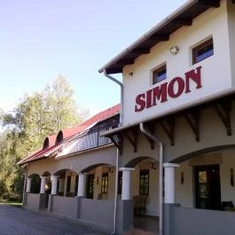 Simon Panzió Agárd - Külső kép