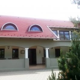 Simon Panzió, Agárd - Külső kép