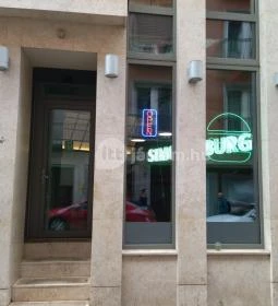 Simon's Burger - Astoria