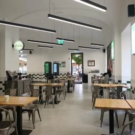 SIMON'S BURGER FLAGSHIP, Budapest - Belső