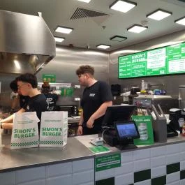 Simon's Burger - Westend Budapest - Belső