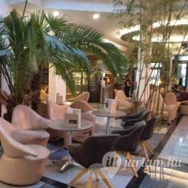 Smaragd Cafe Shop - MenDan Magic Spa & Wellness Hotel, Zalakaros - Belső