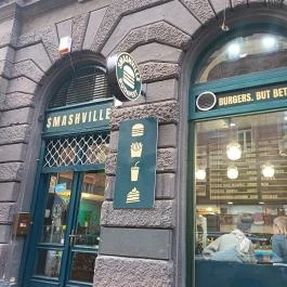 SmashVille, Budapest - Külső kép
