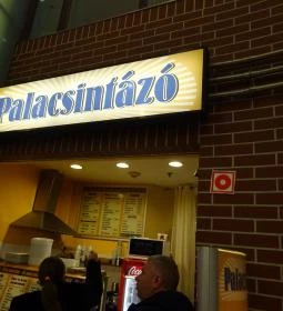 Snack Point Óriáspalacsintázó & Hot-Dog Bár - Pólus Center