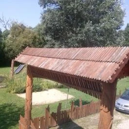 Sobri Jóska Kaland- és Élménypark Apartmanok Kislőd - Medence/kert