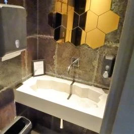 Solinfo Café Budapest - Mosdó